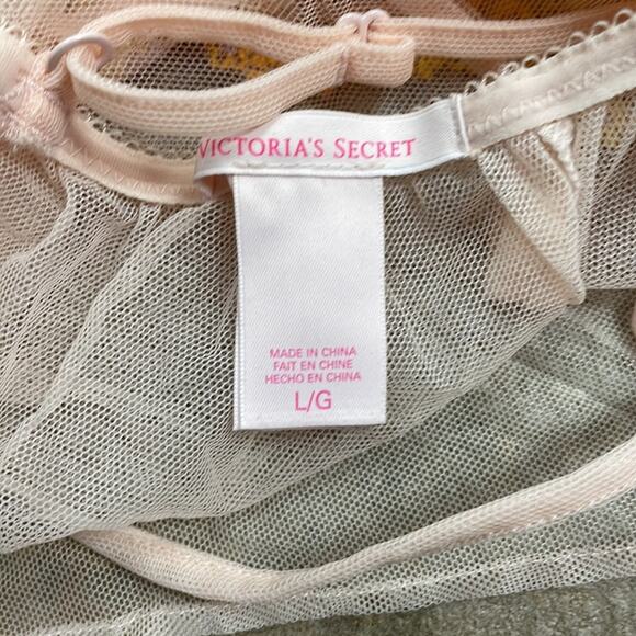 Victoria's Secret Embroidered Floral Lingerie Top - Picture 7 of 8